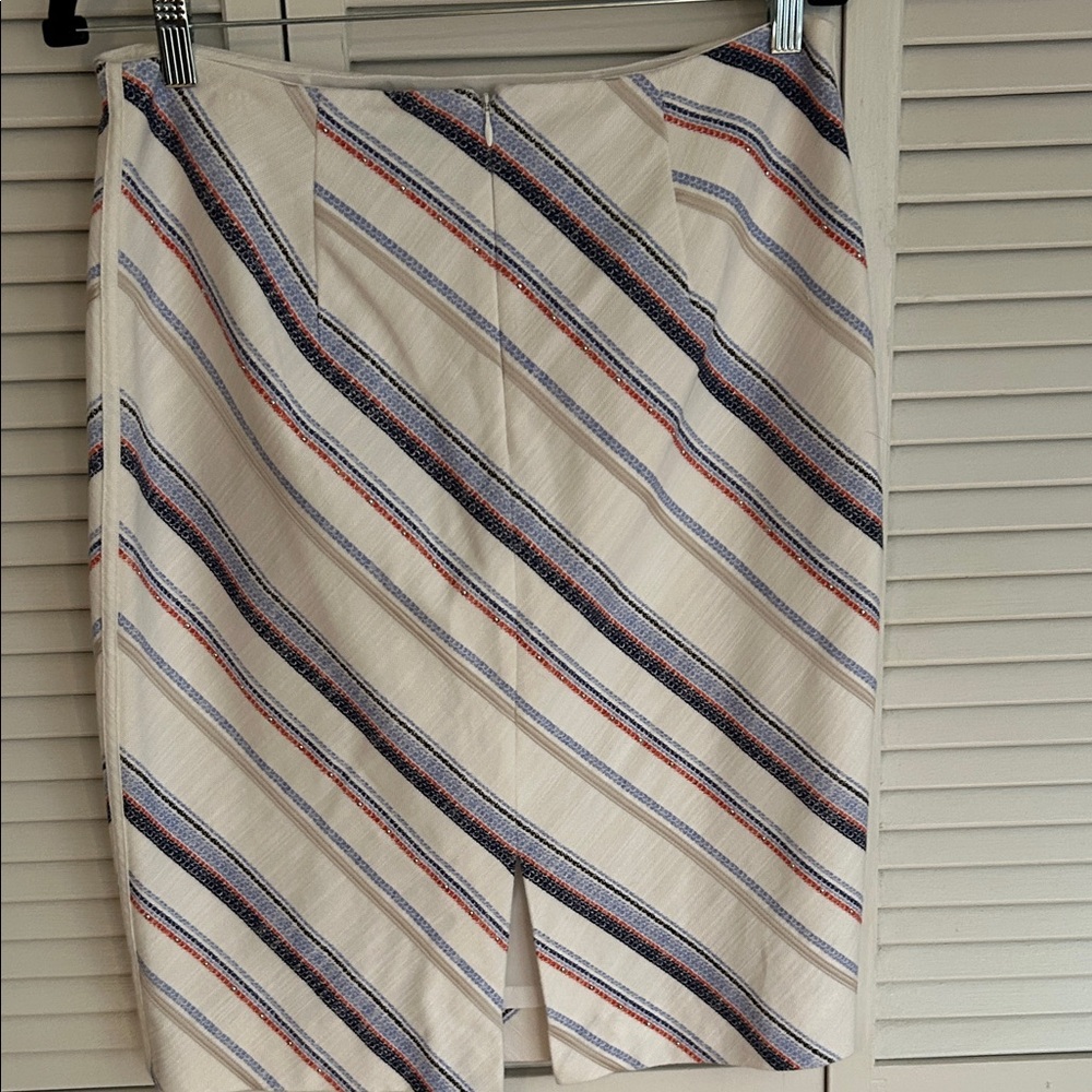 White House Black Market Striped Women's Skirt in Cream and Blue Size 8 - Picture 4 of 5